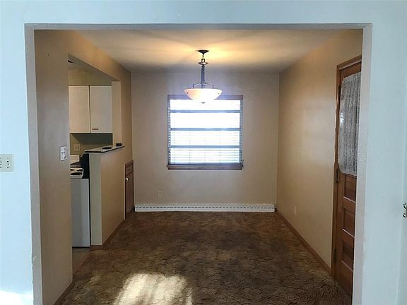 4th image of 311 S Chippewa Dr