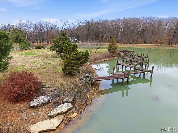 5th image of 70 E High Point Ln