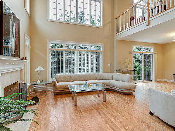 3rd image of 175 Annalisa Ct