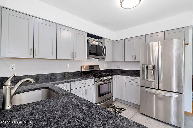 3rd image of 241 Concord Hill Drive