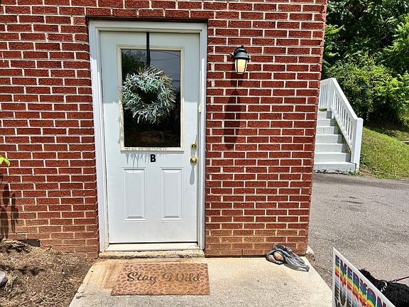 2nd image of 1355 N Main St