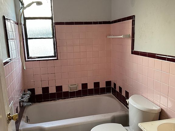 4th image of 1217 Franklin Ave #C