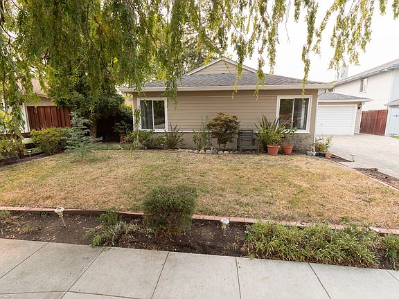 2nd image of 2762 Ohio Ave
