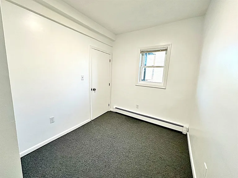 40 Jeffries St #3 — Photo 10