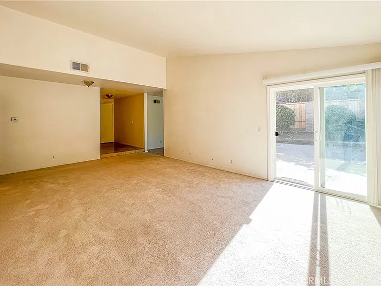 1359 Calle De Oro — Photo 16