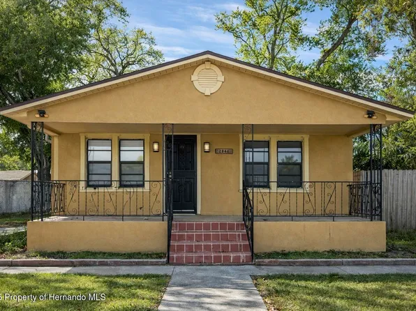 2806 Park Dr, Tampa, FL 33619
