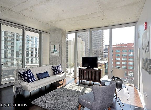 2nd image of 659 W Randolph St #614