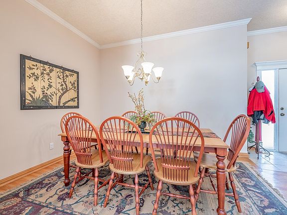 4th image of 1613 W Oxford Ct