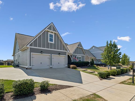 2nd image of 236 Croft Way