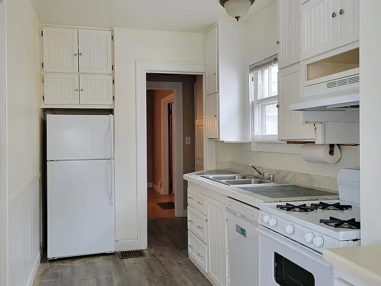 512 College Ave #1 — Photo 5