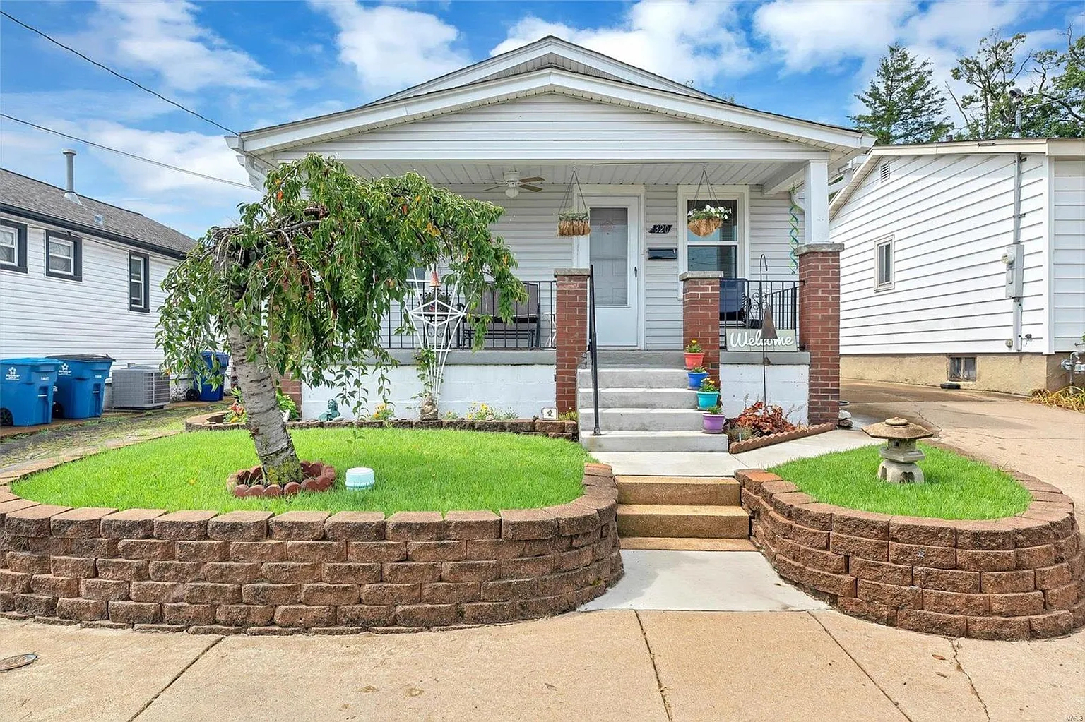 320 Lenhardt Ave photo 1