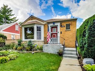 9116 Laramie Ave, Skokie, IL 60077