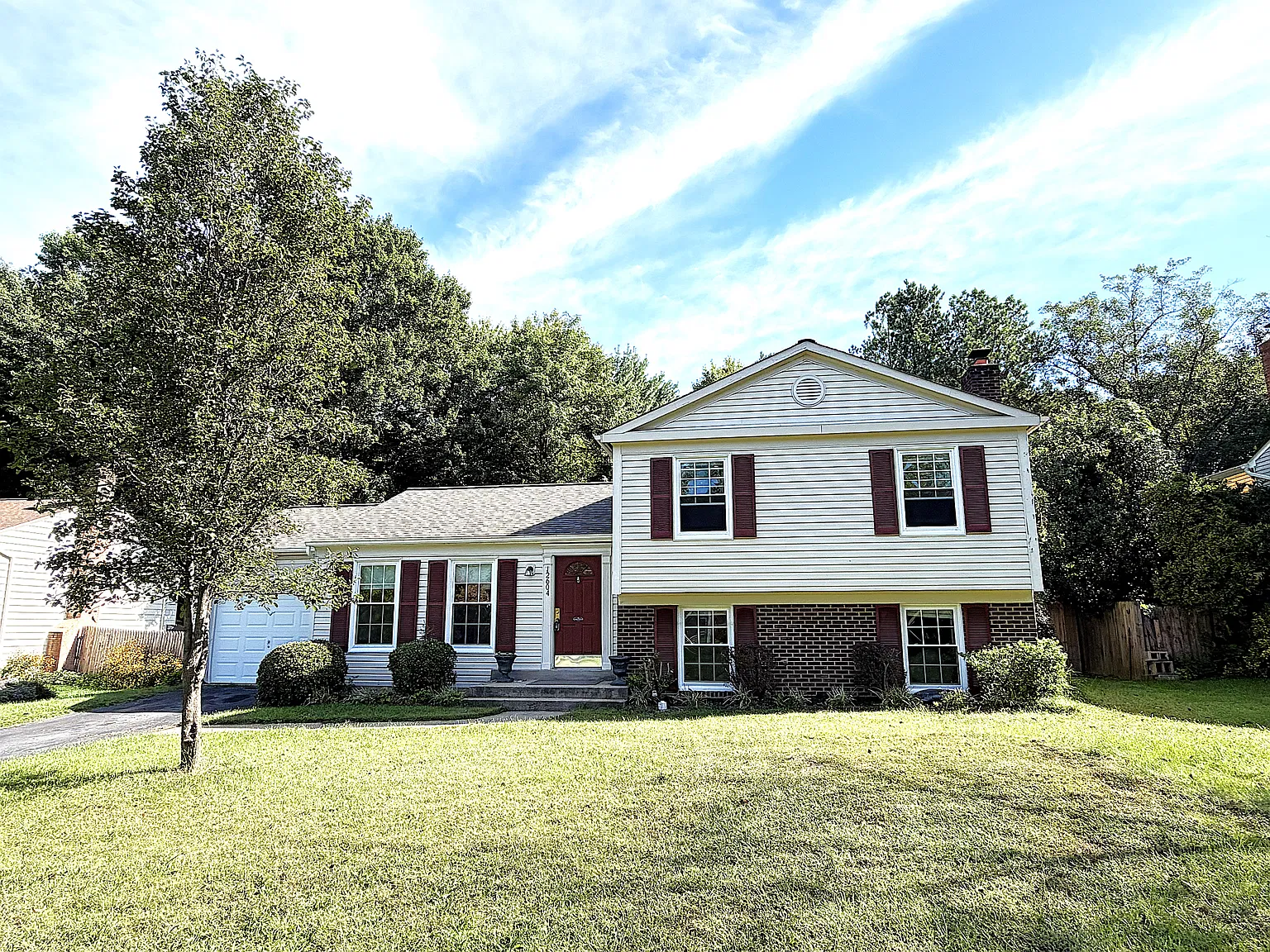 3 bed, 1092 sqft, $3,295 — Photo 3