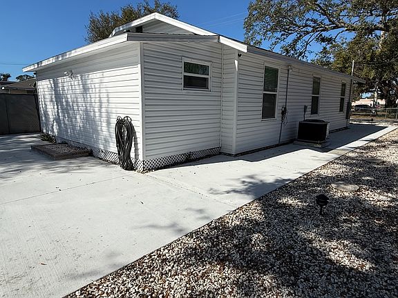 2nd image of 1540 7th Ave E