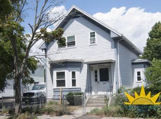 72 Cushing St #1, Waltham, MA 02453