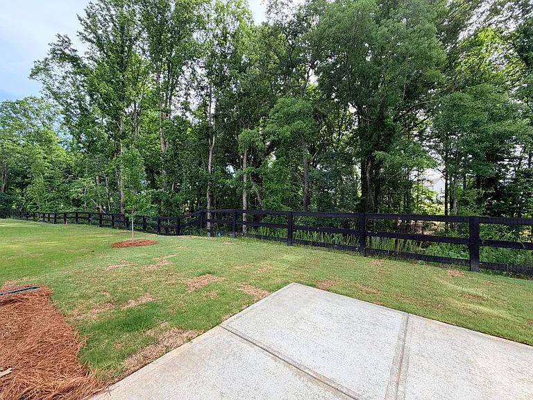 127 Biltmore Pl — Photo 24