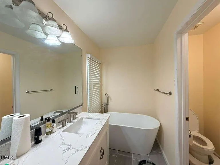 109 E Seve Ct — Photo 21