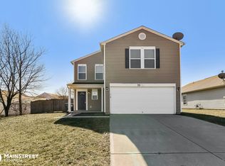 721 Loon Ln, Greenwood, IN 46143