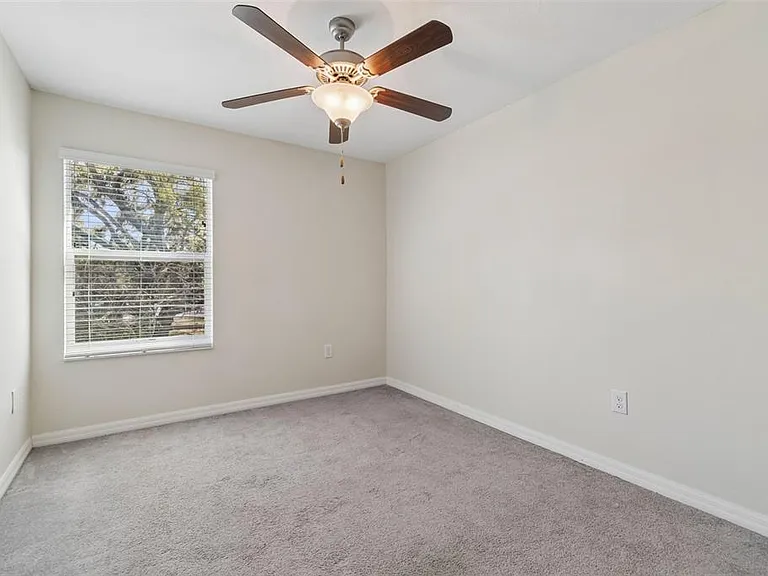 10687 Lake Montauk Dr — Photo 33