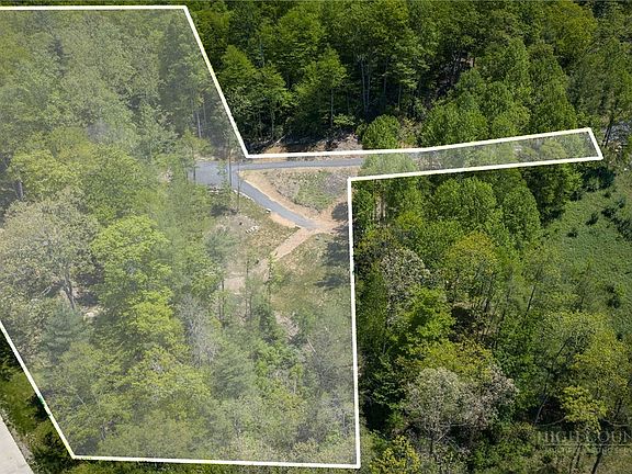 5th image of 158 Spring Rock Trail