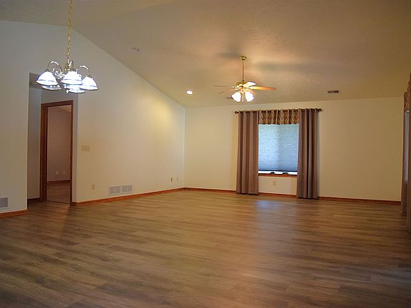 2nd image of 2627 35th St