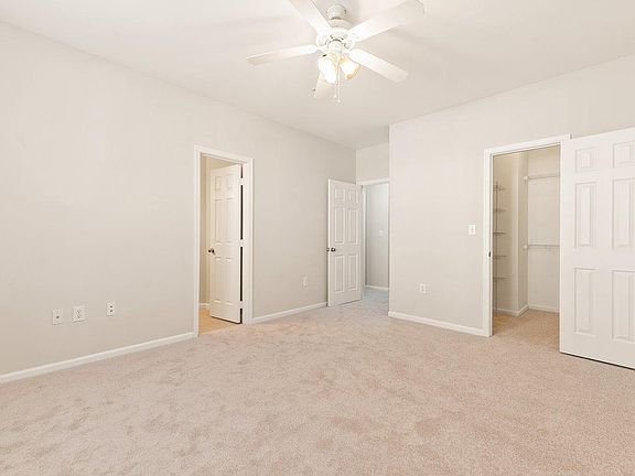4th image of 12100 Garden Grove Cir Unit 204
