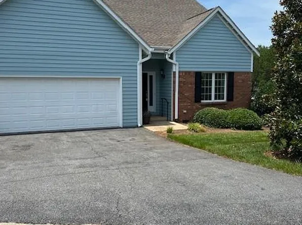 375 Holly Brook Dr, Bermuda Run, NC 27006