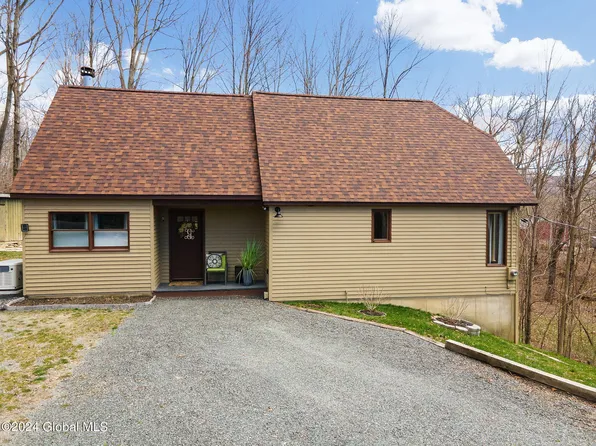 20 Round Mountain Road, Stephentown, NY 12168