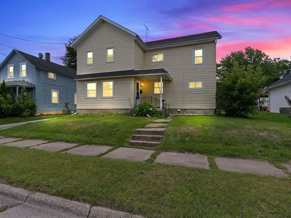 134 W Factory St, Seymour, WI 54165