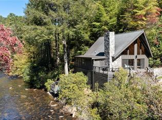 1062 River Bend Rd, Ellijay, GA 30540