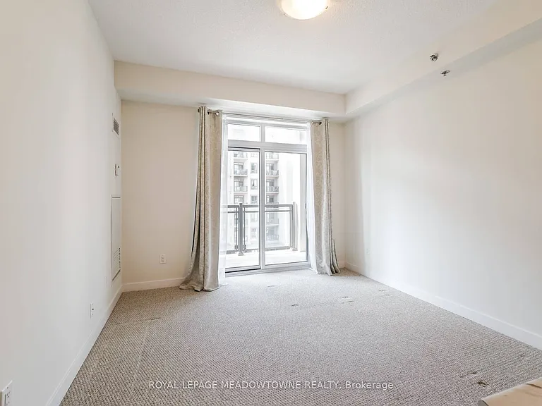 2486 Old Bronte Rd #402 — Photo 4