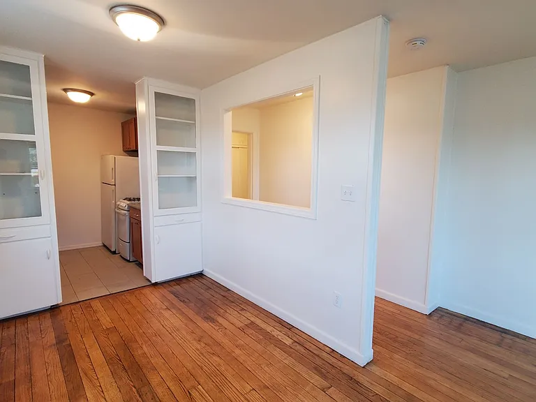 1204 S Proctor St — Photo 13