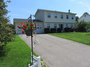 37 Beech St, Essex Junction, VT 05452