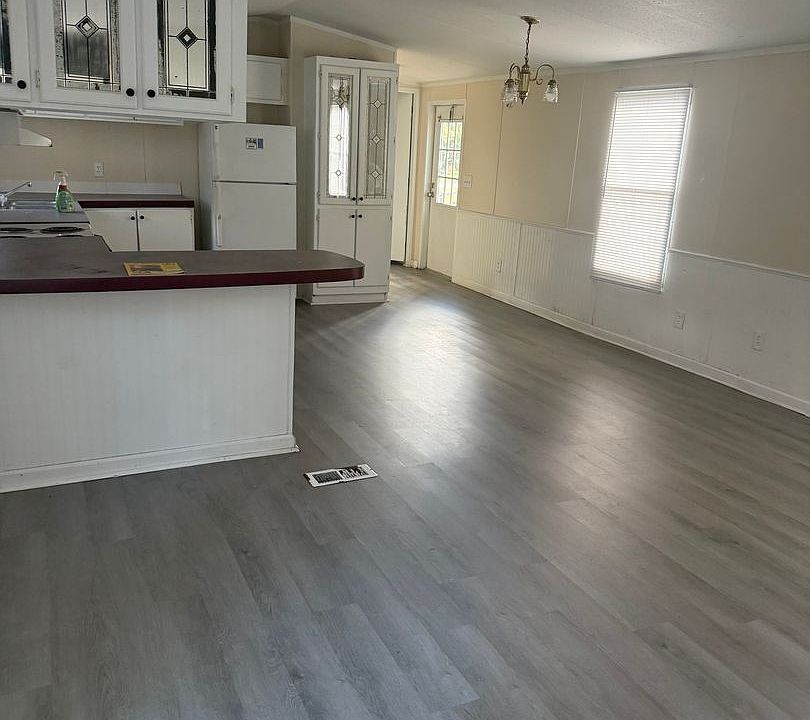 1st image of 212 R Bar M Ranch Rd