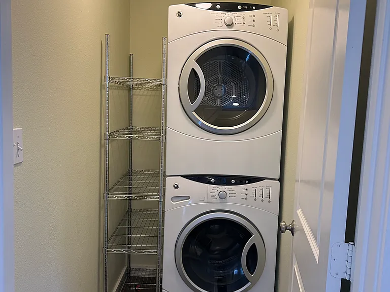 5711 Ross Ave #9 — Photo 7