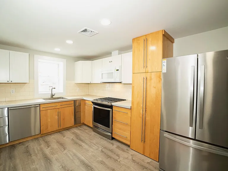 517 Ferry St #2 — Photo 1