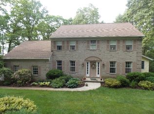 135 Stonehedge Rd, Hollidaysburg, PA 16648