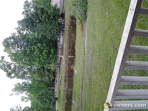 (2) 5bedroom mobile homes on 28 acres.