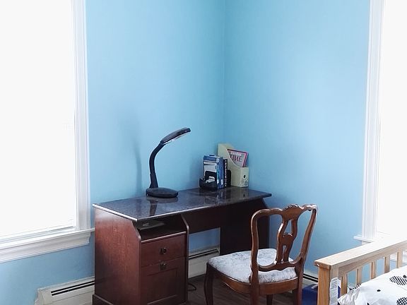 2nd image of 37 Clarendon St