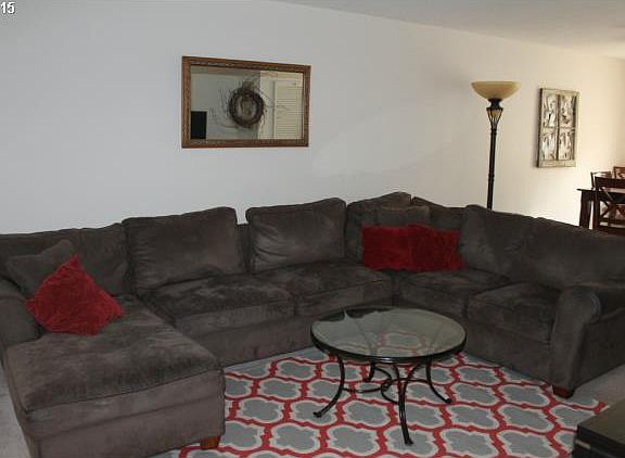 2nd image of 14807 NE 87th St