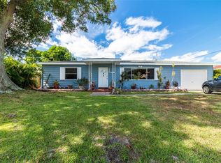 4992 Lake Charles Dr N, Kenneth City, FL 33709