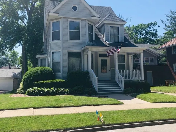 405 S Clayton St, Bloomington, IL 61701