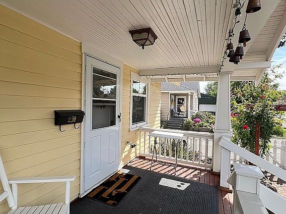 5th image of 715 12th St