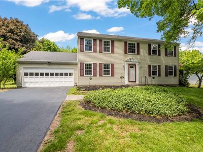 72 Boxwood Ln, Fairport, NY, 14450