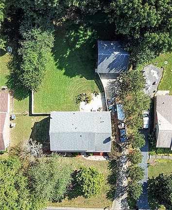 4th image of 6935 Abbotswood Dr