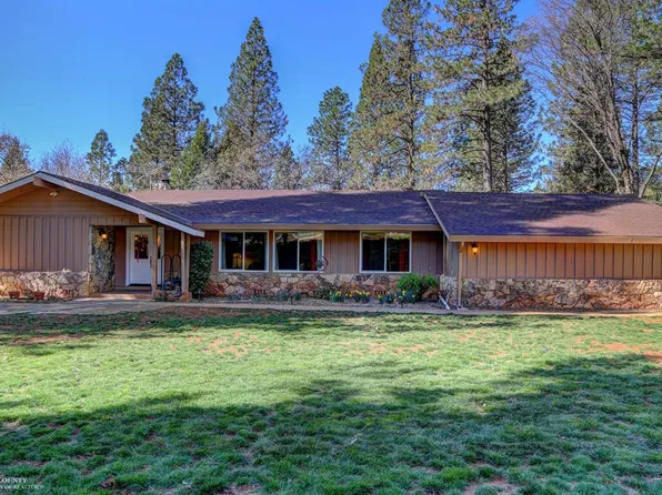 12559 Oak Cir, Grass Valley, CA 95945