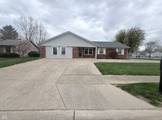 2 Rypma Row, New Whiteland, IN