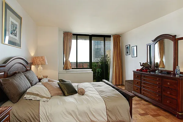 Sold by Corcoran | media 13