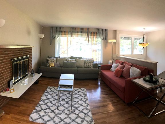 3rd image of 11240 109th Ave NE