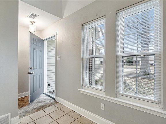 5th image of 4338 Rosswood Dr